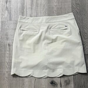 Vineyard Vine Cream Scalloped Skort